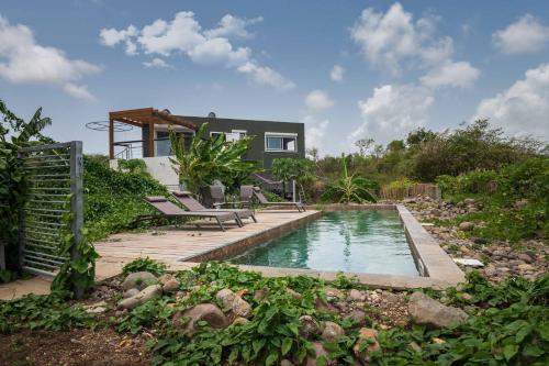 T3 Moderne avec piscine Oasis de nature et Sérénité — 4-Star Luxury Hotel in Petit-Canal, Guadeloupe