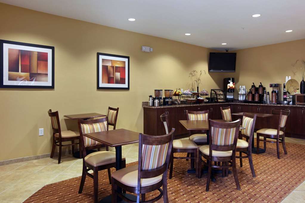 Microtel Inn & Suites by Wyndham Anderson Clemson - photo 34