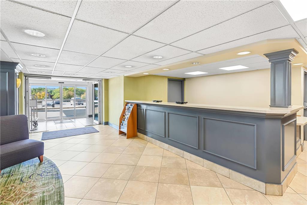 Clarion Inn Cranberry Township - photo 8