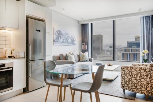 Always Power De Waterkant Mountain View Apartment — 4-Star Luxury Hotel in Cape Town, South Africa