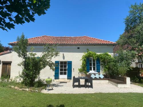 Le Moulin Du Clapier La Banette — Sorges