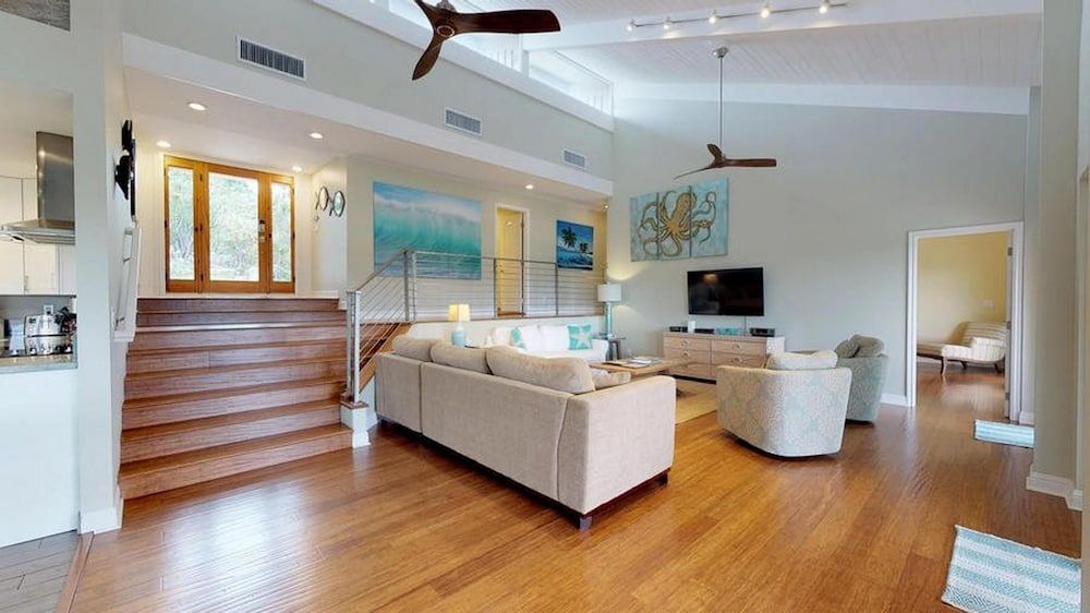 Hale Holokai At Kaanapali Vista Luxury Golf Course Ocean View Home 6 Bedroom 3 Bathroom — 4-Star Luxury Hotel in Lahaina, United States