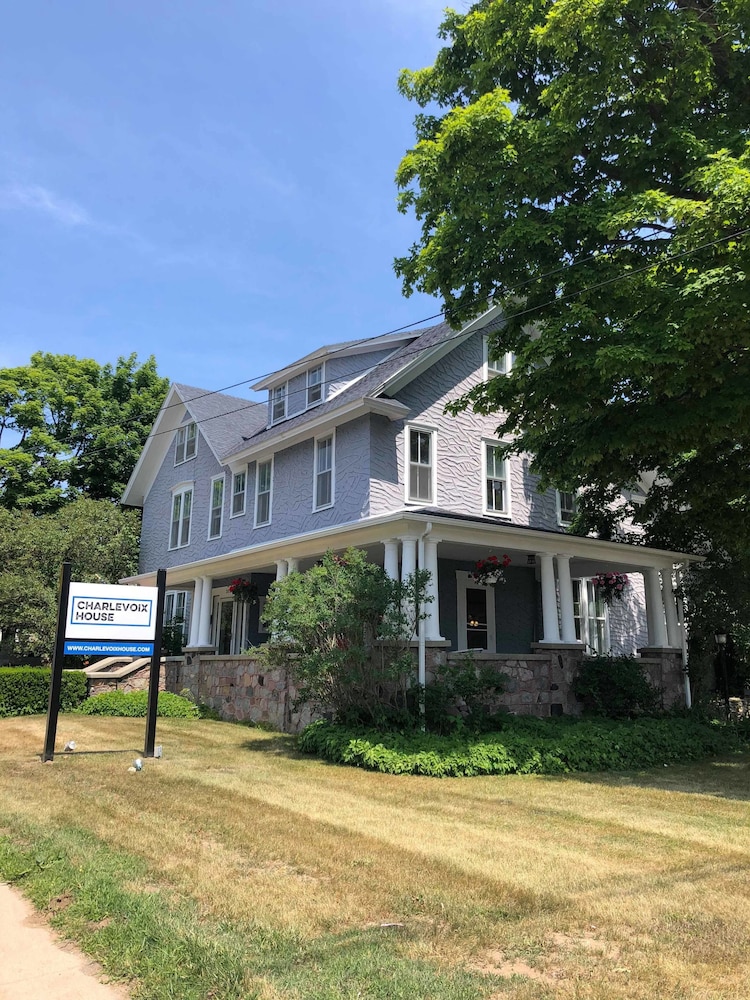 Charlevoix House - photo 55