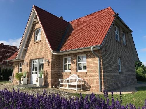 Ferienhaus Strandhus An Der Ostsee Sauna Kamin Strandkorb Free W Lan By Seaside — Dassow