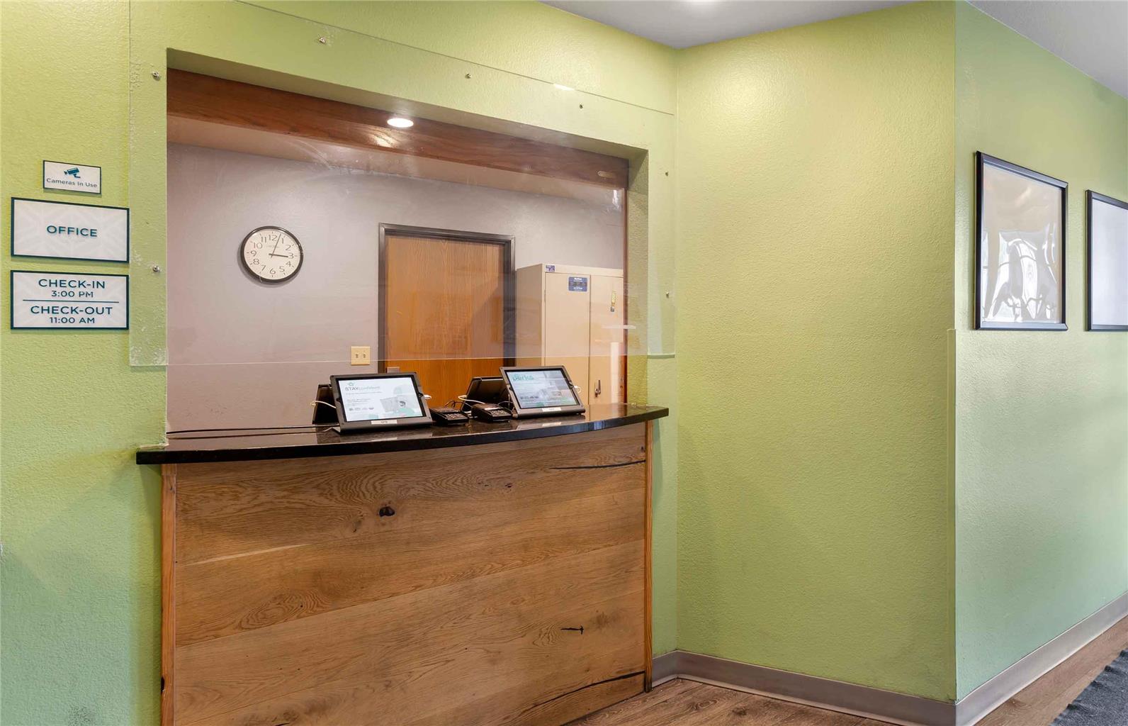 Extended Stay America Select Suites Phoenix West - photo 4