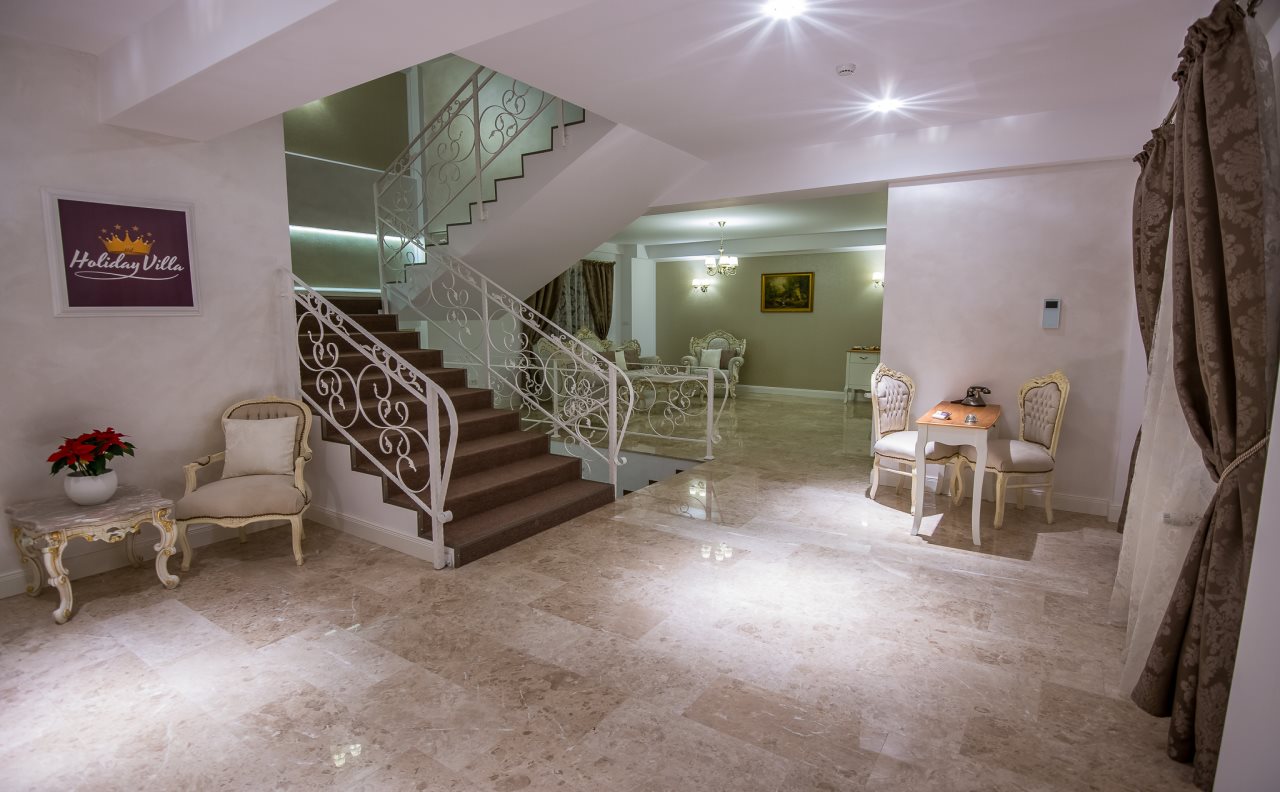 Holiday Villa — 4-Star Luxury Hotel in Brasov, Romania