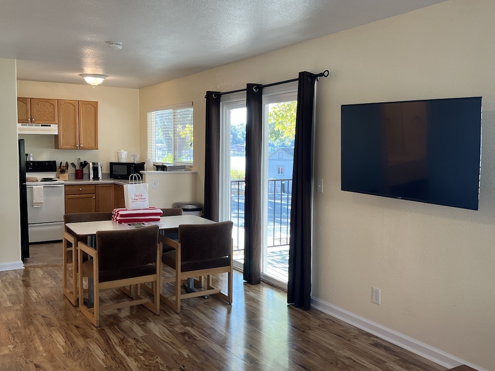 Clear Lake Cottages & Marina - photo 41