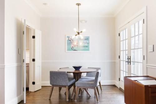 Historic Charming Home in Old Town — 4-Star Luxury Hotel in Alexandria, United States