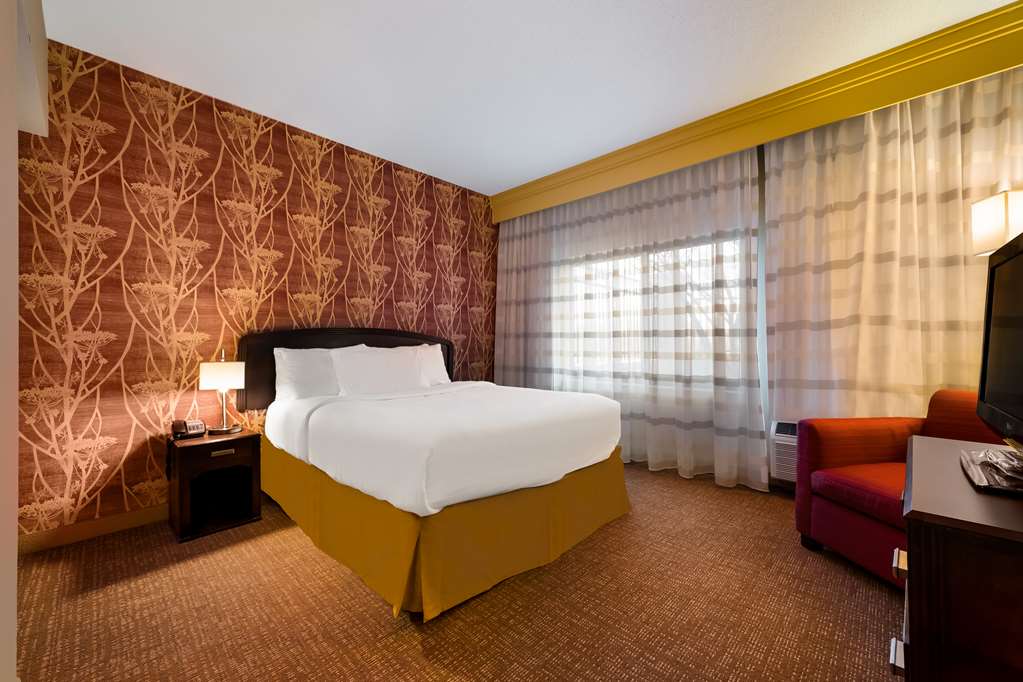 Sonesta Select Detroit Novi - photo 43