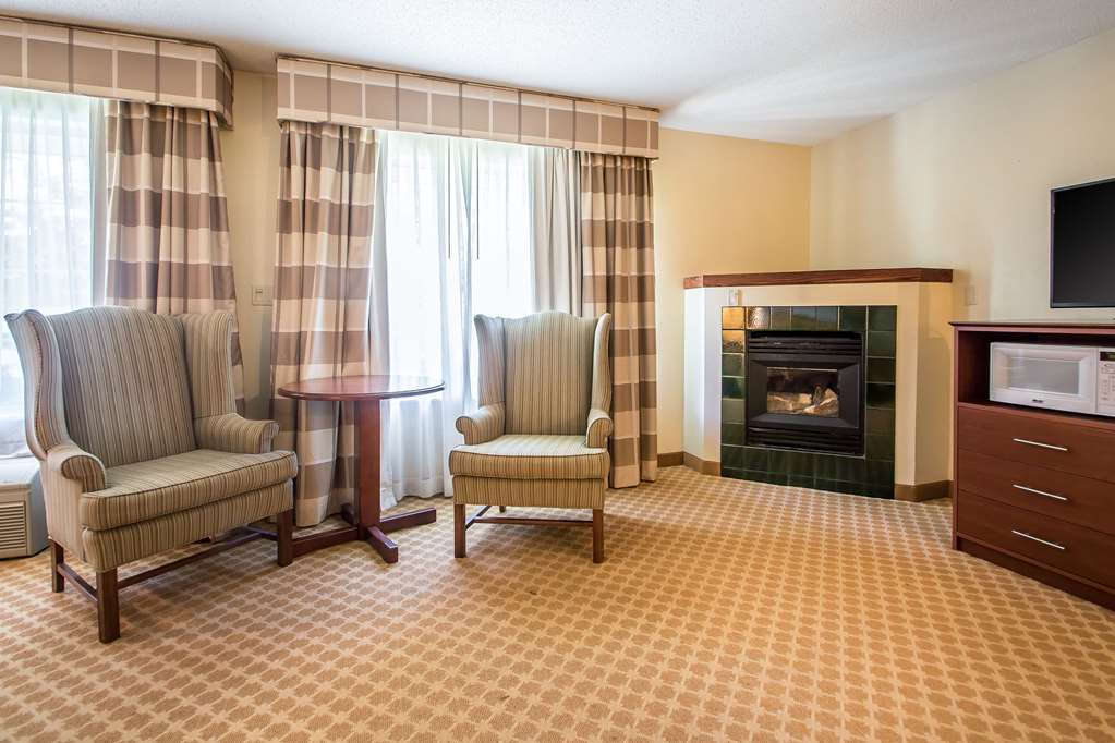Quality Inn & Suites East Troy I 43 - photo 23