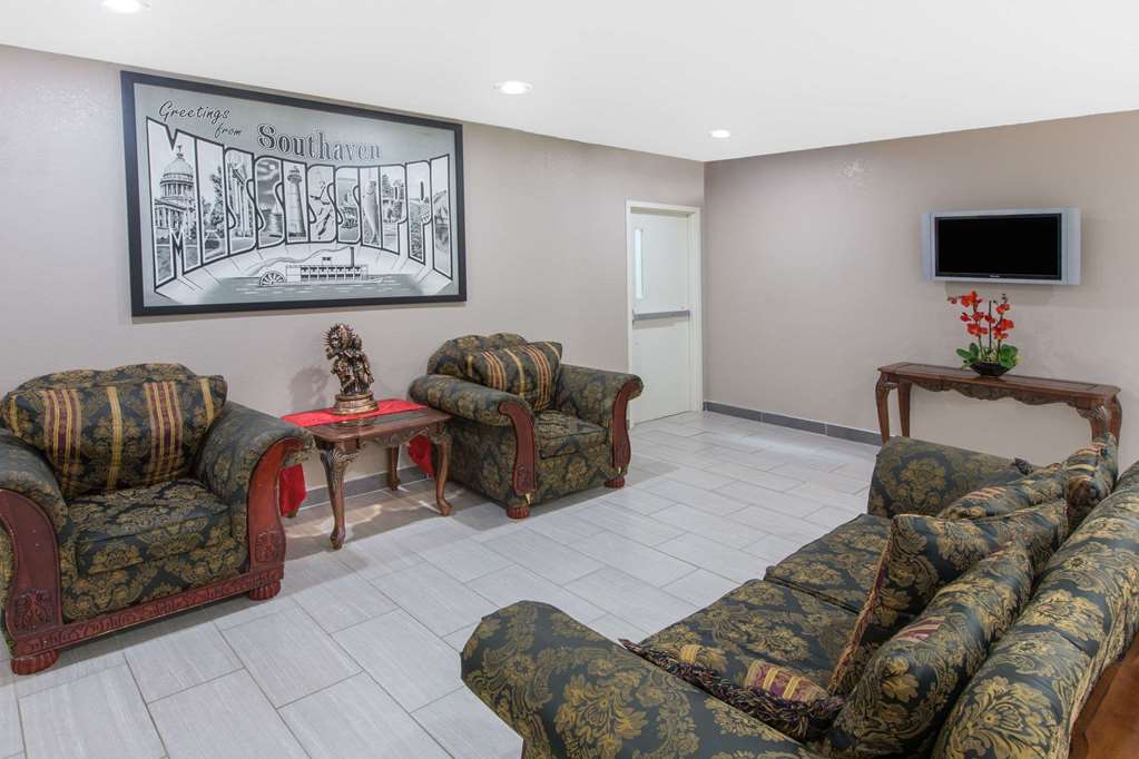 Super 8 by Wyndham Southaven - photo 2