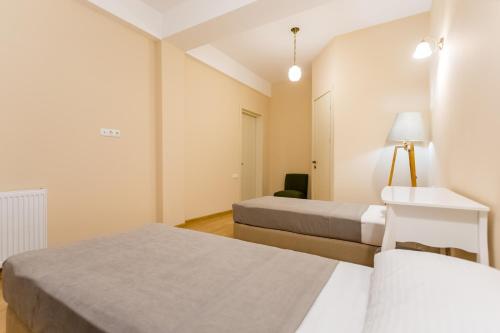 Central Comfort Place l