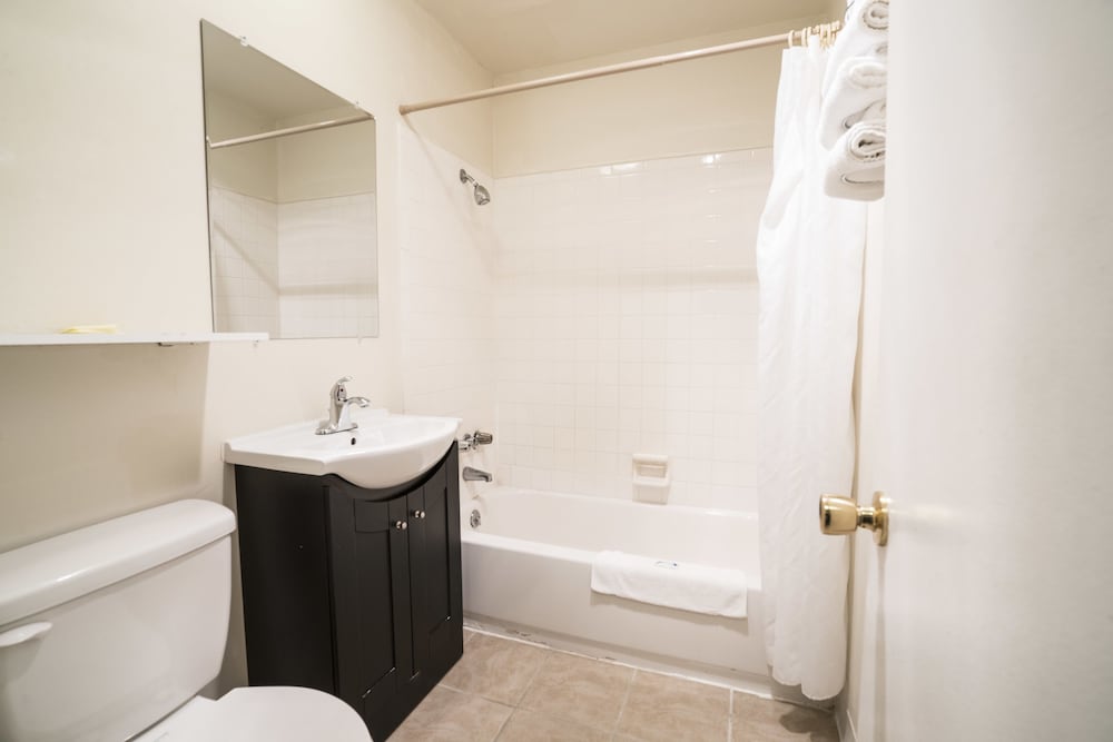 Seatac Inn - photo 26