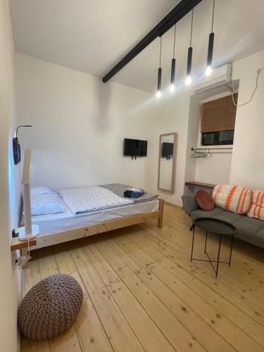 Sebastian`s stylish apartment in old town