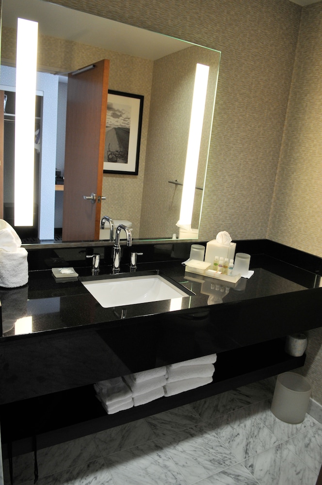 The Hotel at Kirkwood Center - photo 19