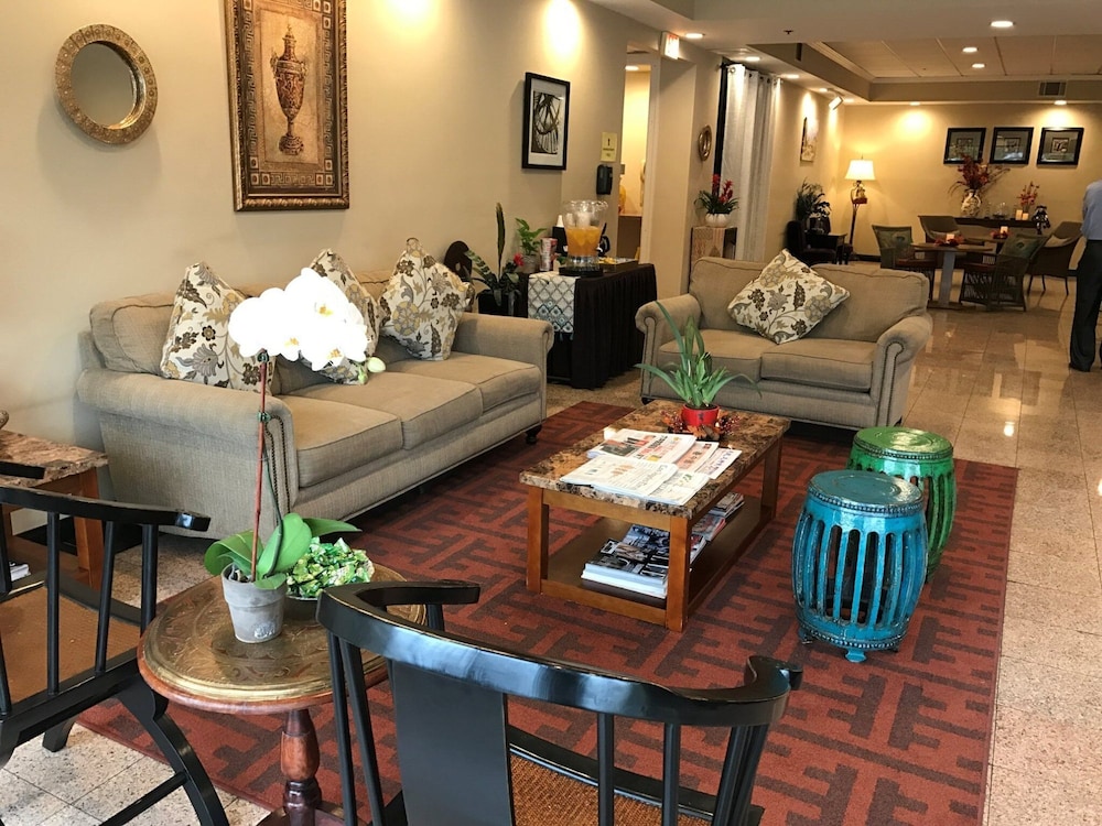 GreenTree Inn & Suites Alhambra - photo 2