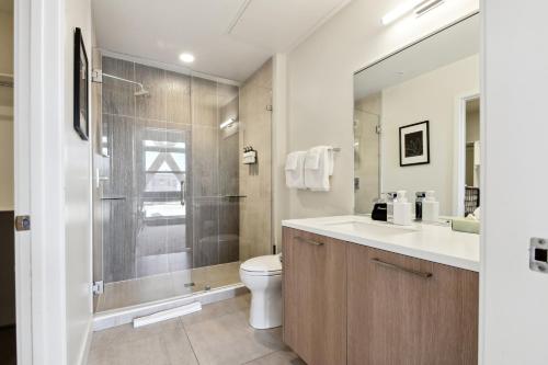 Rosé All Day Espadin LoHi — 4-Star Luxury Hotel in Denver, United States