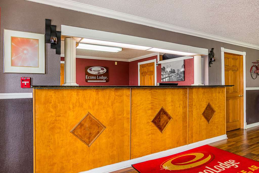 Econo Lodge Jacksonville near Little Rock Air Force Base - photo 7