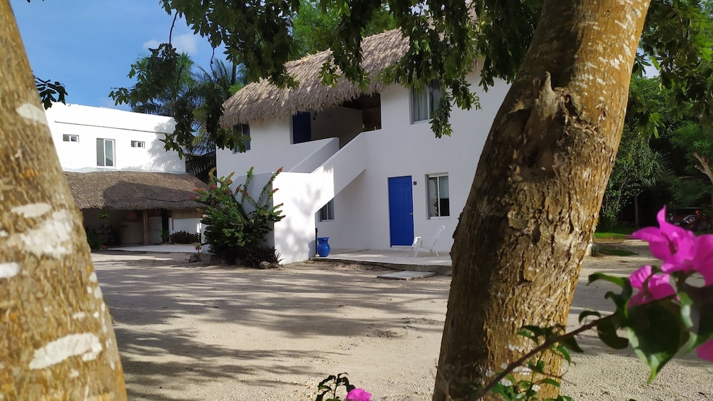 Posada Mykonos in Bacalar, Mexico