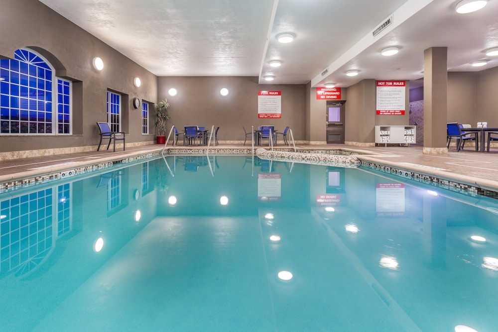 Holiday Inn Express & Suites Eau Claire North by IHG - photo 20