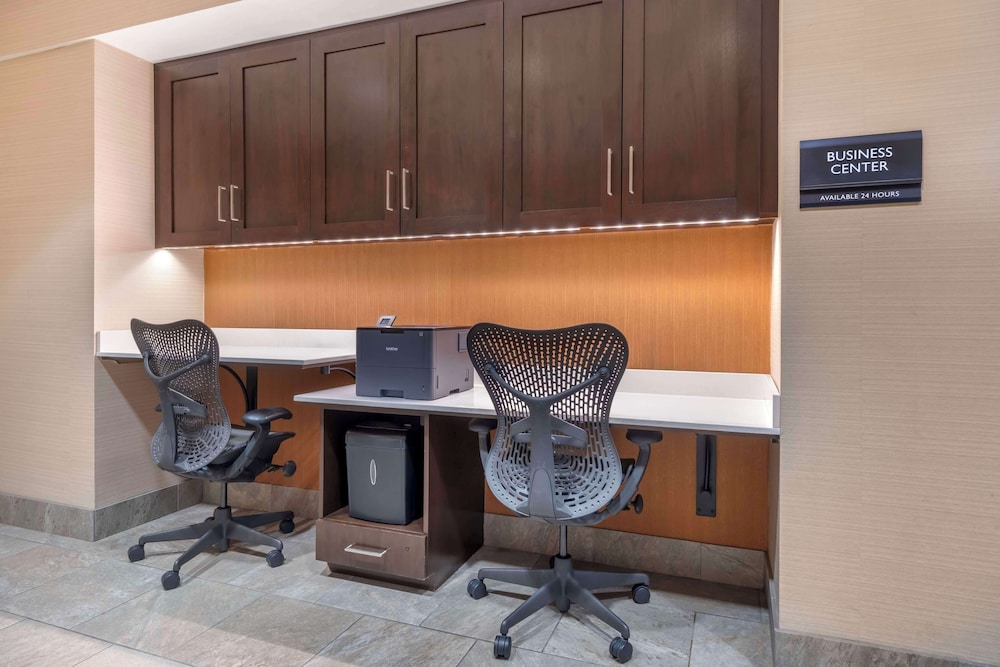 Hilton Garden Inn Lexington Hamburg - photo 33