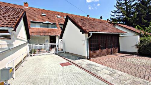 Alea Apartmanok — Harkany — photo 2