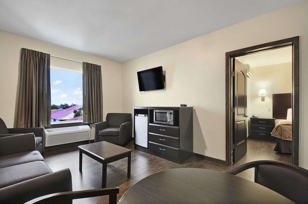 Travelodge Pharr McAllen - photo 6