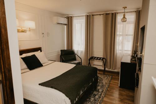 The Brooks Hotel - photo 32