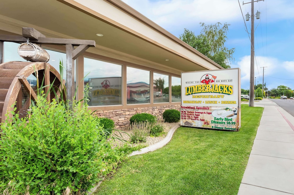 Surestay Plus Hotel by Best Western Susanville - photo 42