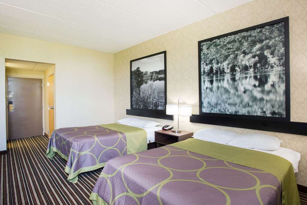 Super 8 by Wyndham Plattsburgh - photo 13