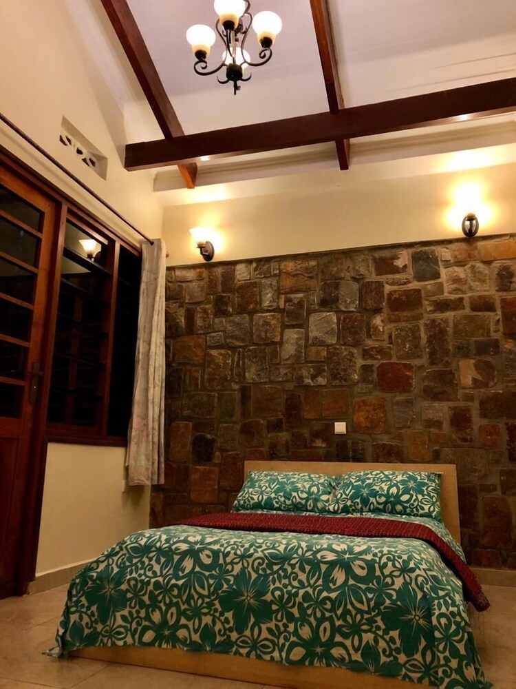 Greedy Five in Kigali, Rwanda