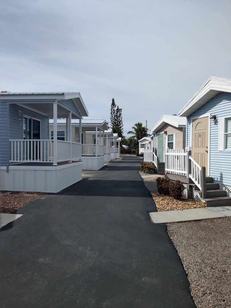 Caribbean Shores Bungalows — Jensen Beach