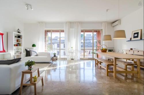 Casa Vacanze Via Marconi — 4-Star Luxury Hotel in Marotta, Italy