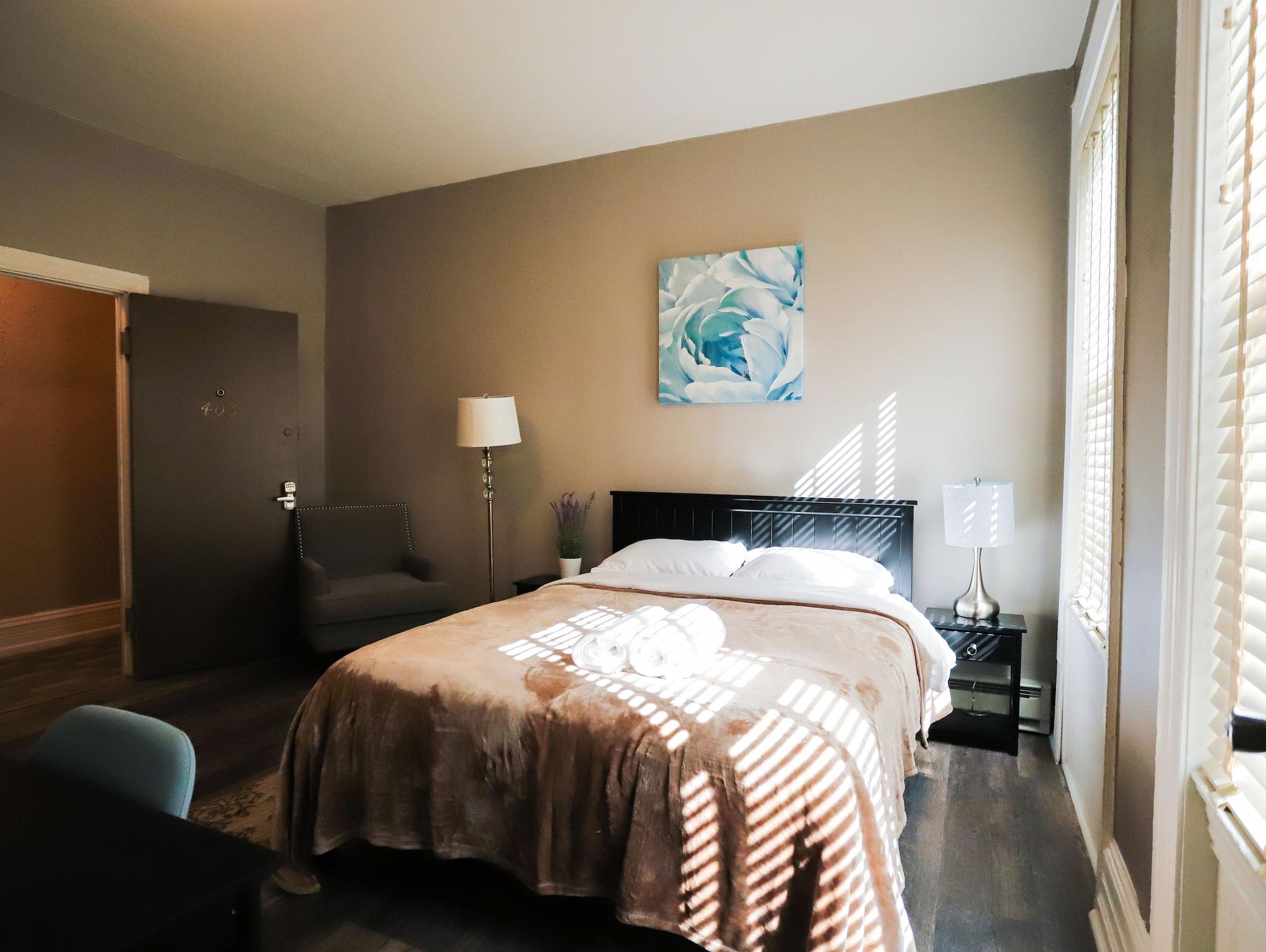 Midtown Suites - photo 14
