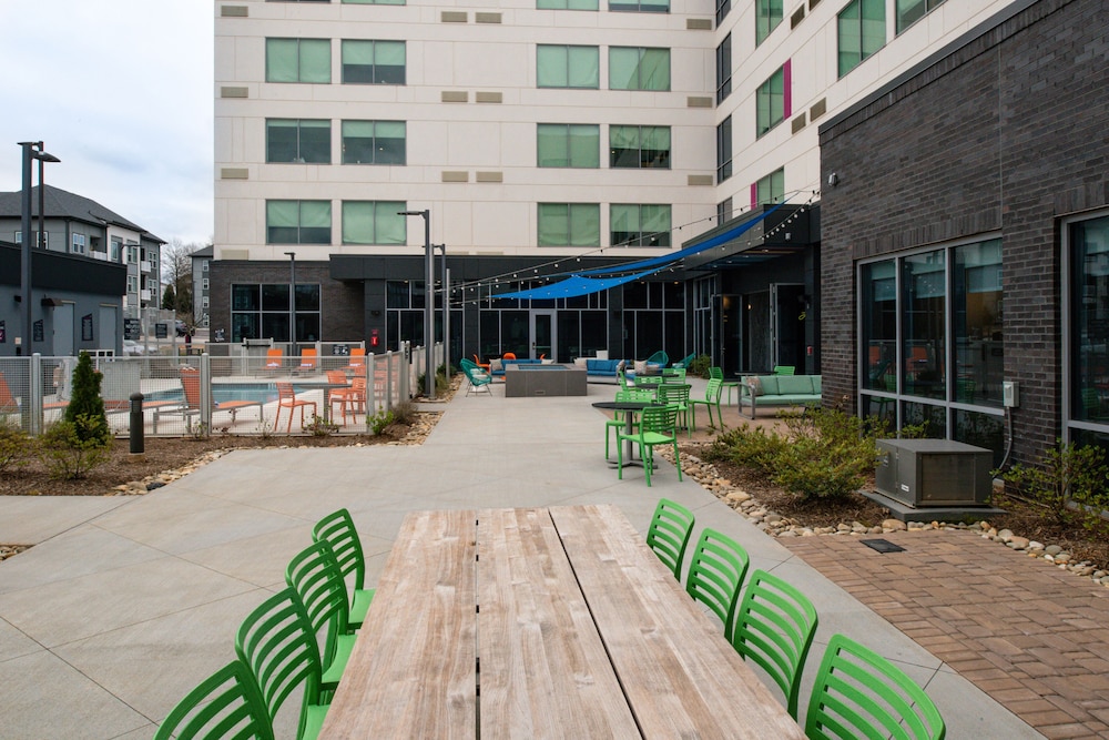 Aloft Charlotte Airport - photo 56