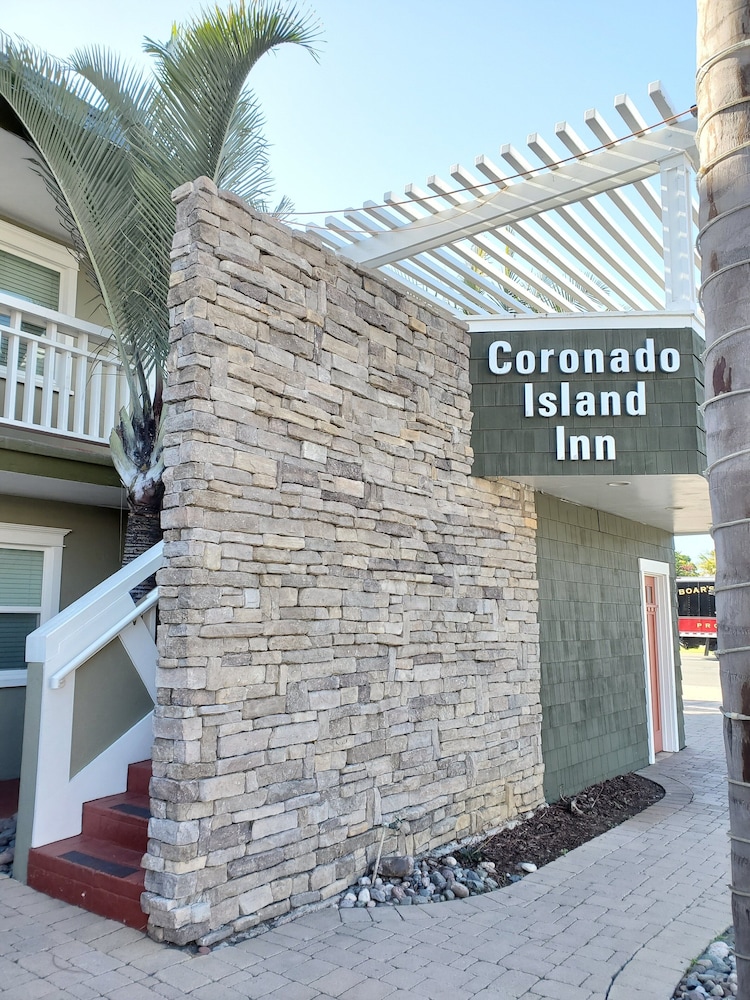 Coronado Island Inn - photo 21