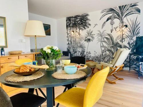 Vue Mer a la Baule : Le Victor Hugo in La Baule-Escoublac, France