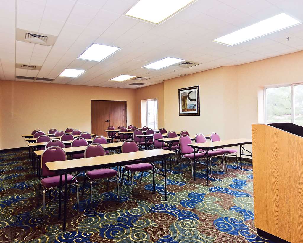 Quality Inn Brunswick Cleveland South - photo 22