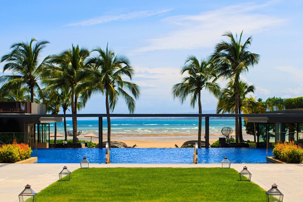 Phuket Marriott Resort and Spa Nai Yang Beach — 5-Star Luxury Hotel in Phuket, Thailand
