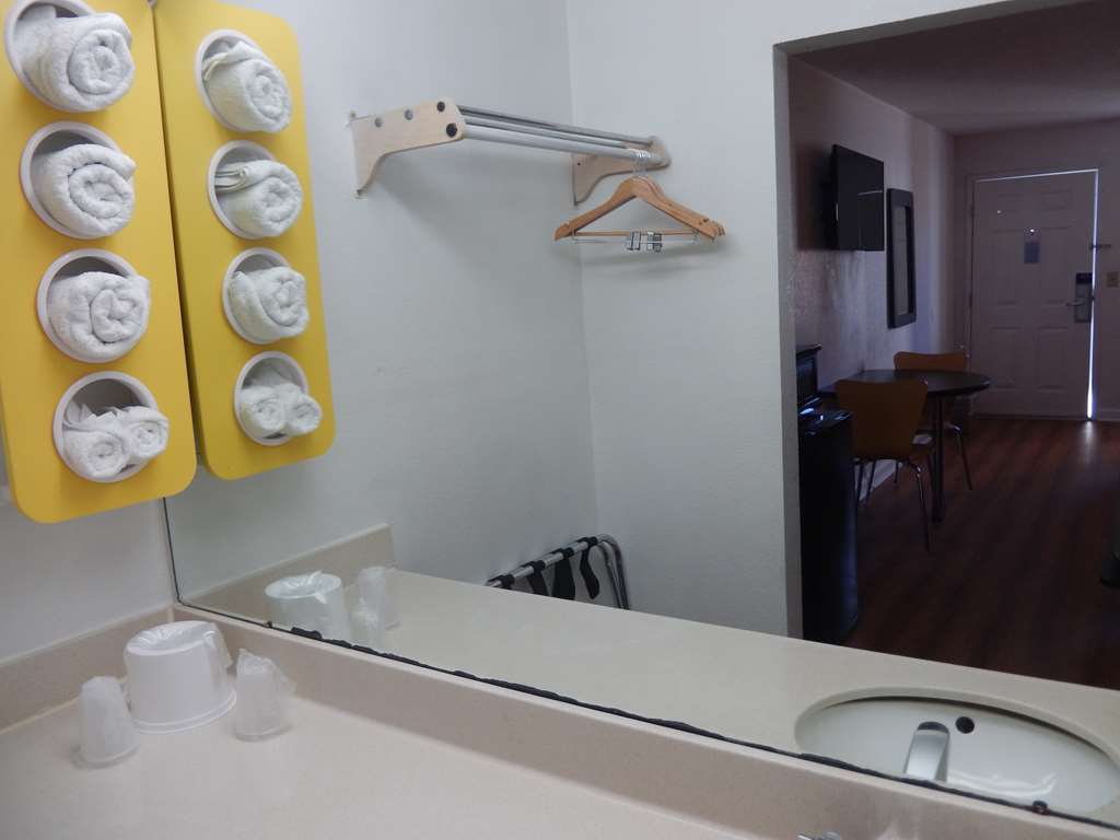 Motel 6 Warner Robins GA - photo 16