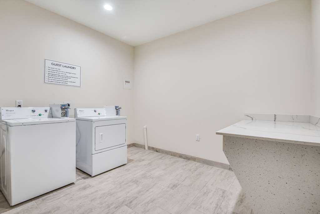 Americas Best Value Inn & Suites Houston at Hwy 6 - photo 25