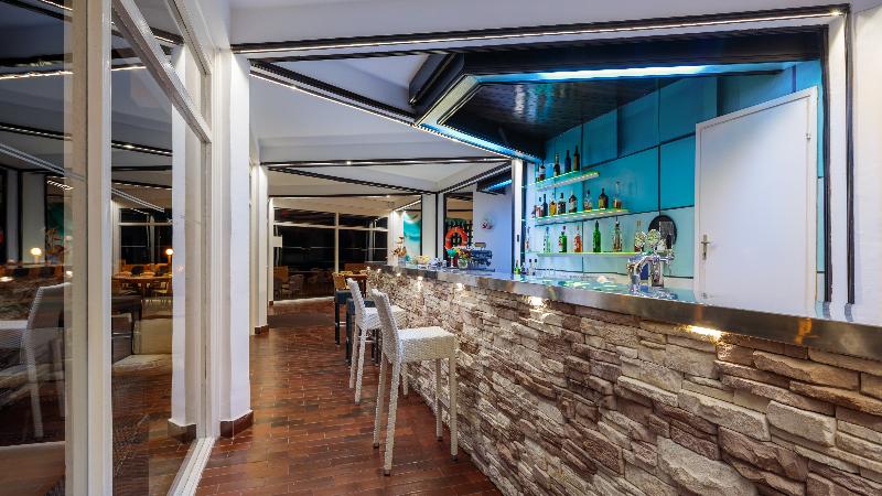 Resort Fontana in Jelsa, Croatia