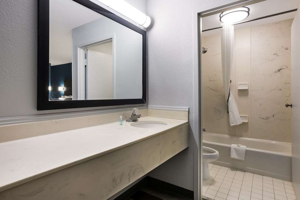 Suburban Studios Hinesville Fort Stewart Area - photo 11