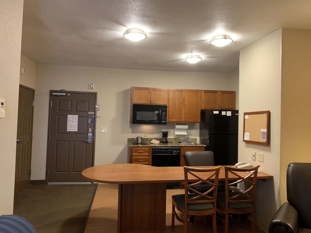Candlewood Suites Jonesboro an IHG Hotel - photo 2