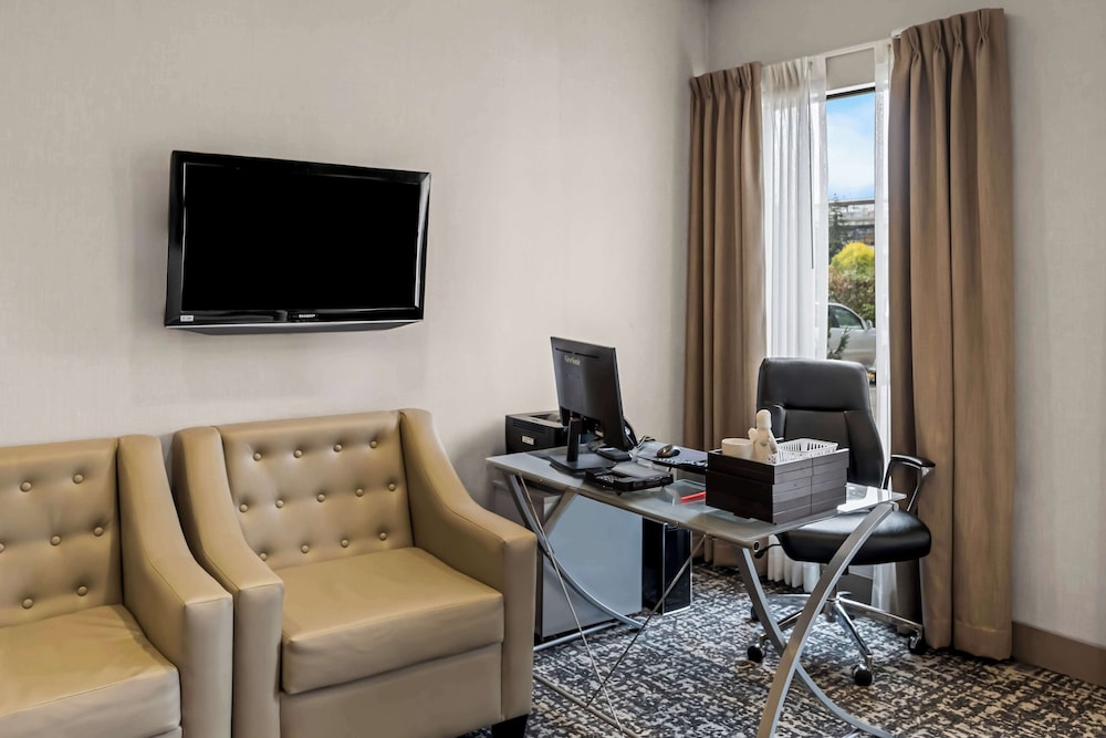 SureStay Hotel by Best Western SeaTac Airport North - photo 3