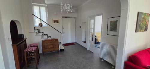Villa Indipendente Con Giardino — 4-Star Luxury Hotel in Genoa, Italy