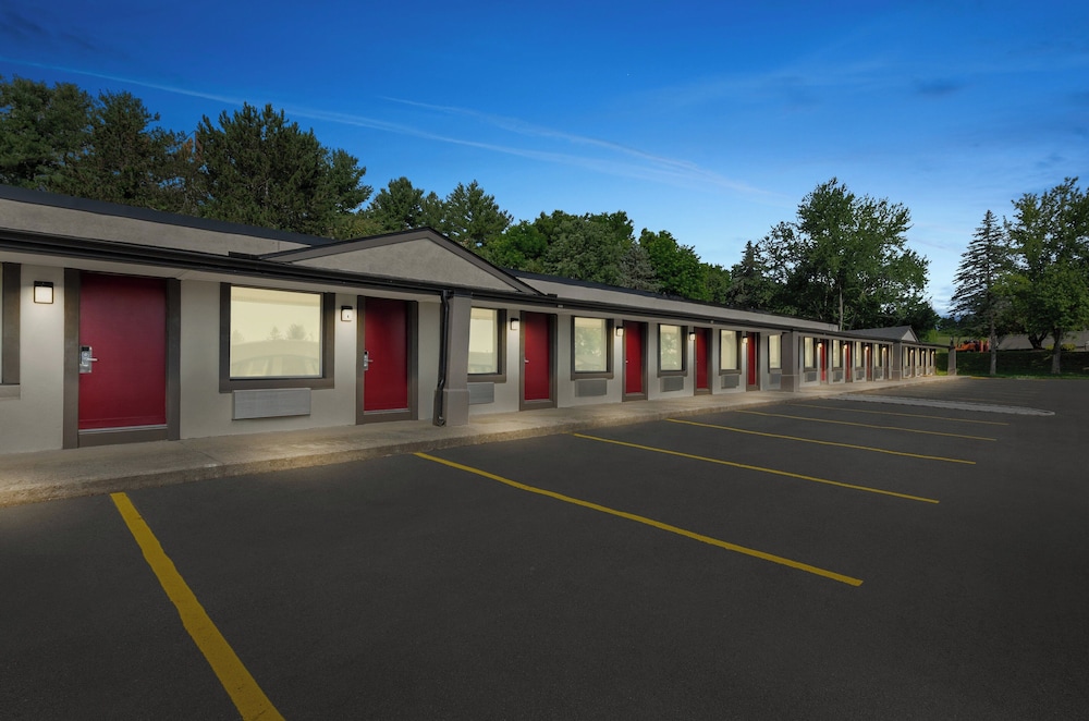 Red Roof Inn Wytheville - photo 32