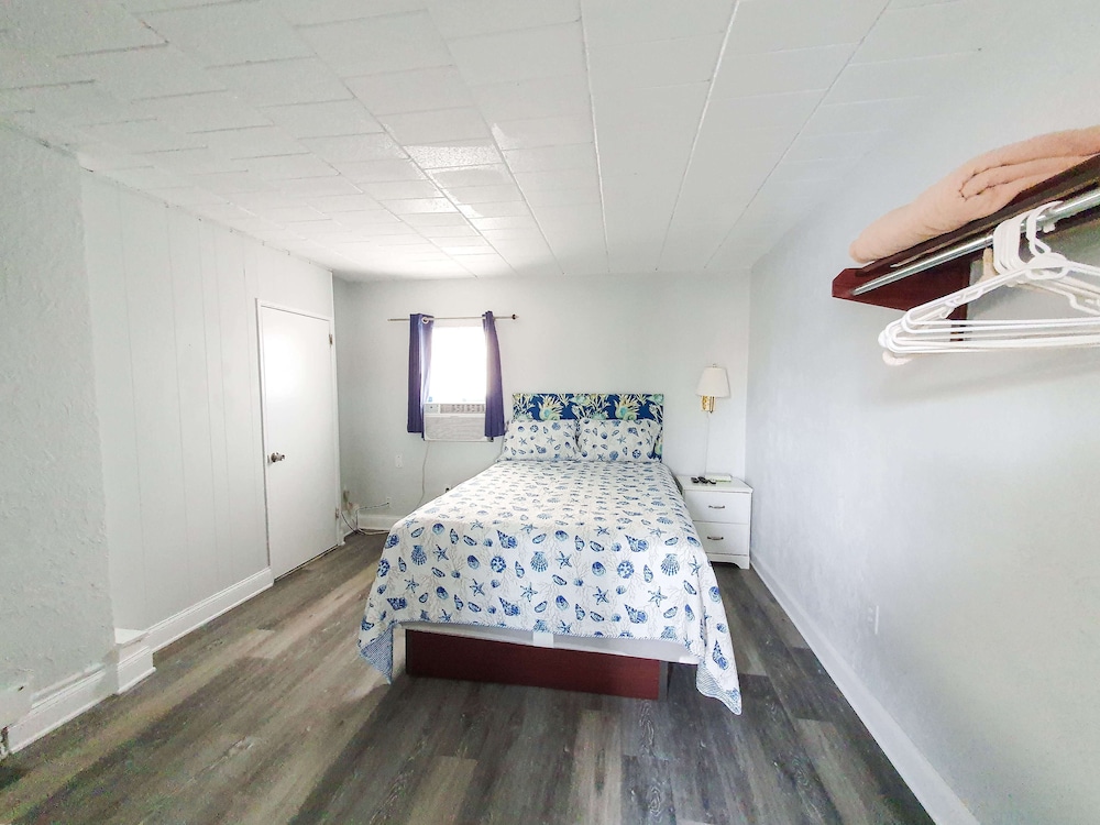 The Coral Sands Motel - photo 6
