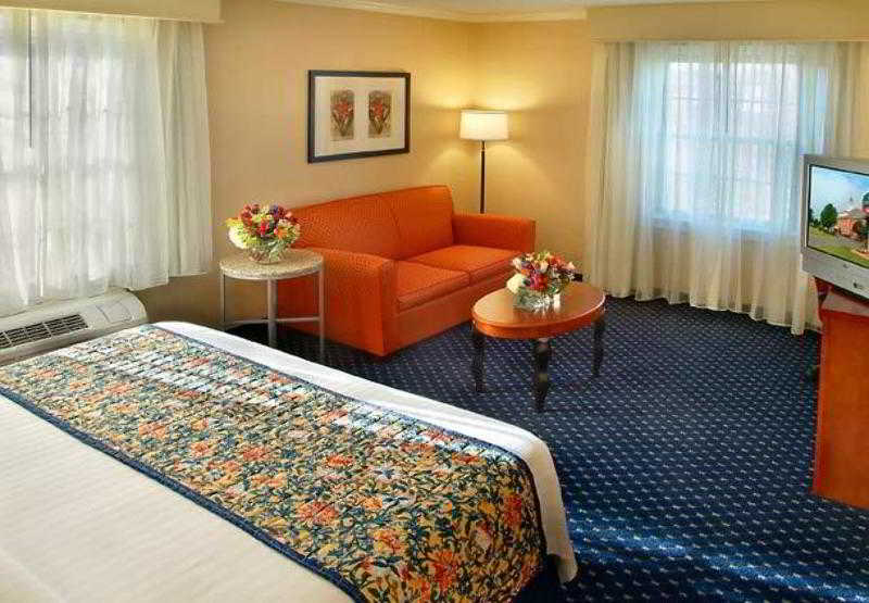 Woburn Inn - photo 3