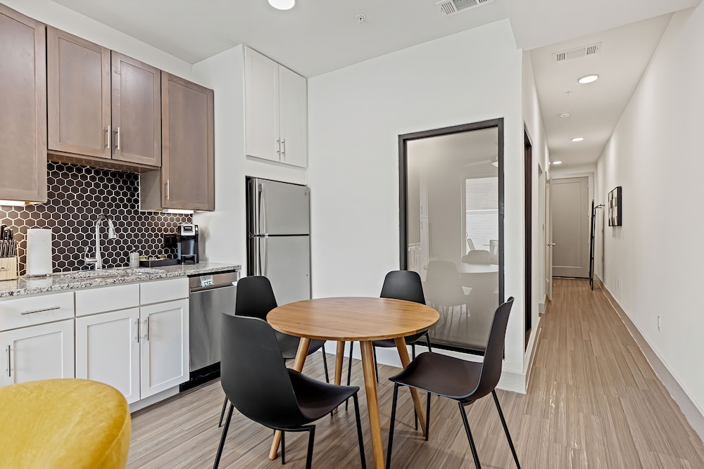 Placemakr Downtown Austin - photo 65